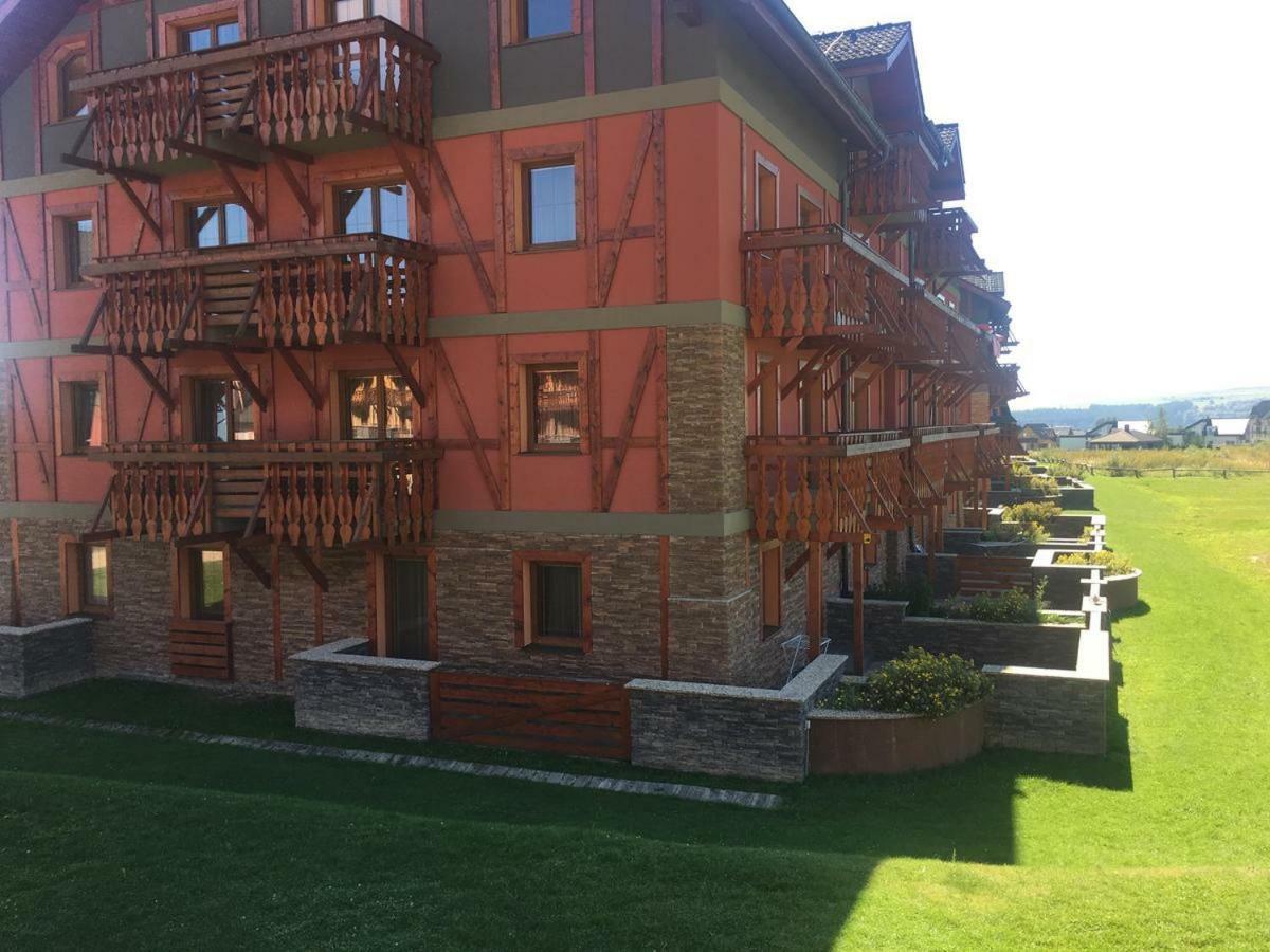 Апартаменти Terezia Tatry - Golf Велика Ломниця Екстер'єр фото