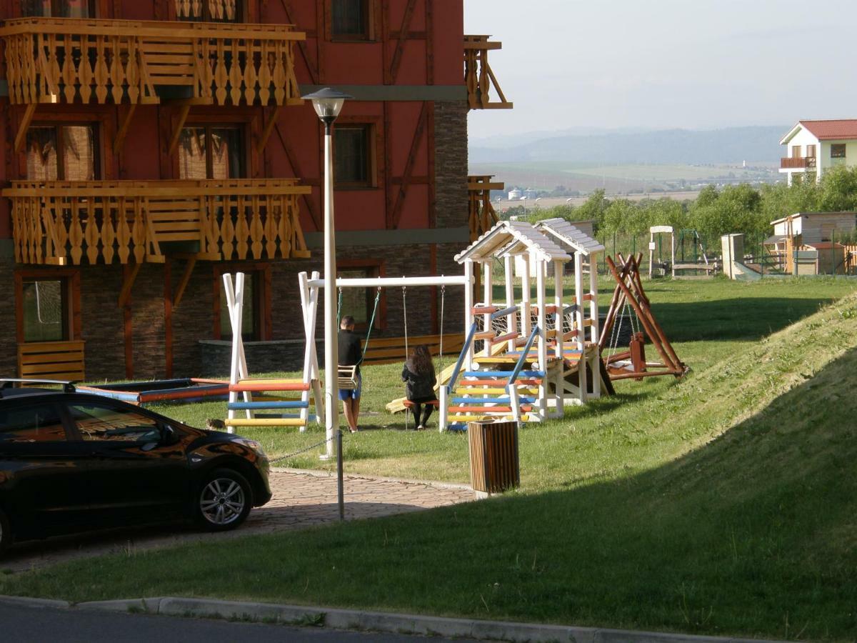 Апартаменти Terezia Tatry - Golf Велика Ломниця Екстер'єр фото