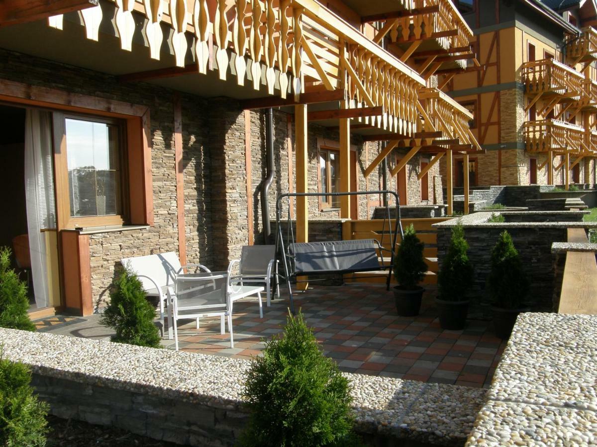 Апартаменти Terezia Tatry - Golf Велика Ломниця Екстер'єр фото